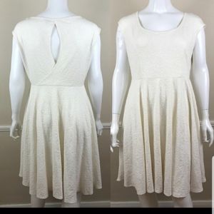 Off white textured dress size 2 torrid